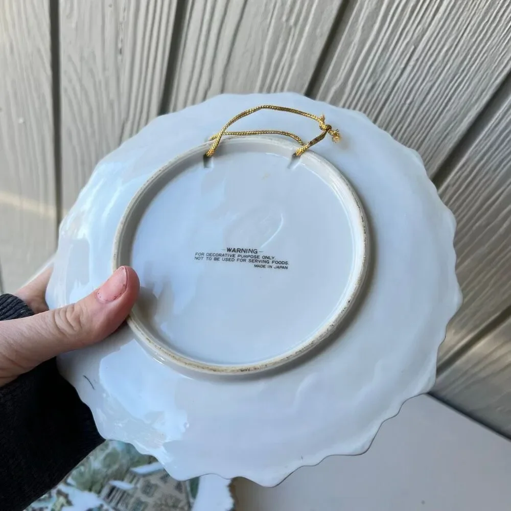 VTG Currier & Ives Autumn & Winter Plates 7.25” Gold Trim Wall Decor Set of 2